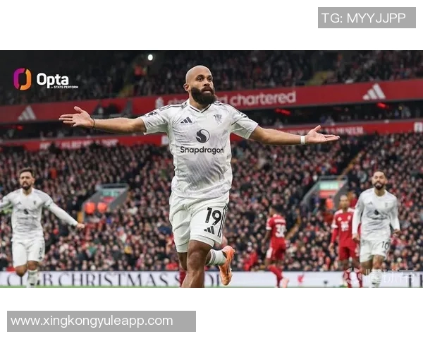 姆伯莫三球一助攻助曼联连胜官方宣布其为十月最佳球员